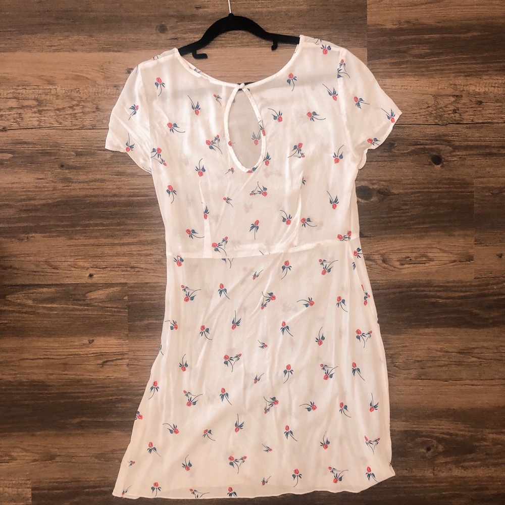 Free People spring dress. - Picture 2 of 3